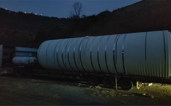 舟曲圆桶运输途中